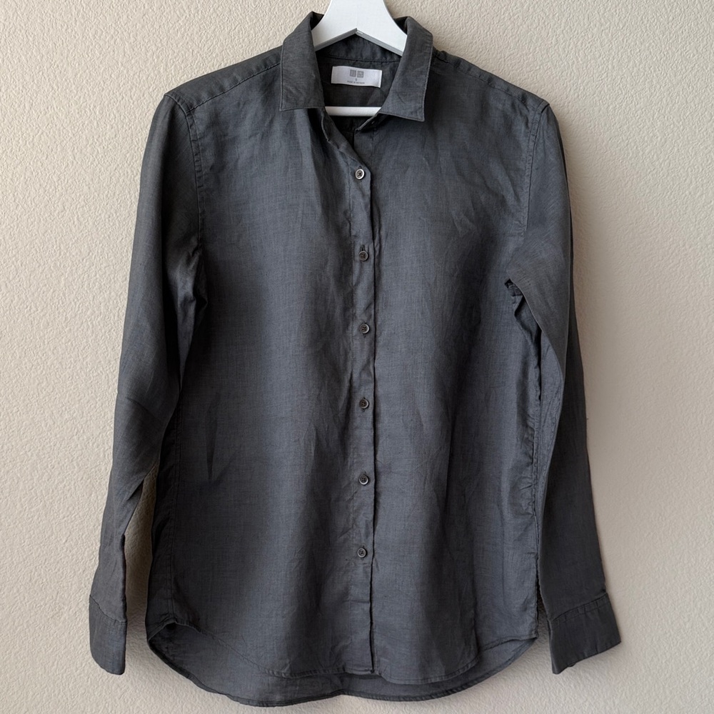 NWOT Uniqlo Classic Gray Shirt size S